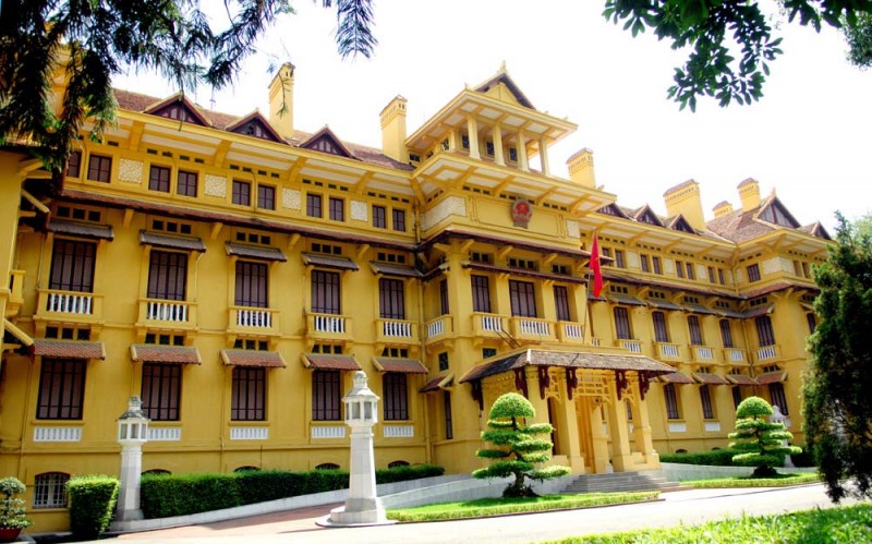 Phó Thủ tướng Lê Thành Long đối thoại về các vấn đề nóng tại Diễn đàn Kinh tế quốc tế Saint Petersburg, LB Nga